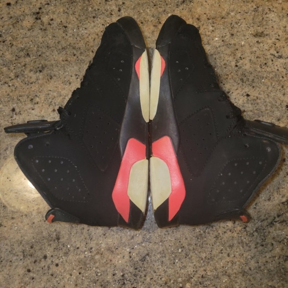 Jordan 6 Black Infrared Size 1Y